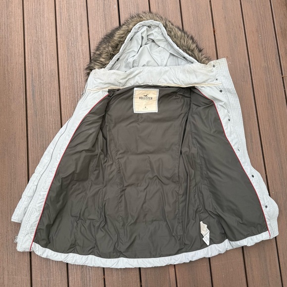 Y2K Hollister Grey Puffer Coat Parka Jacket Faux Fur Hood Size Medium - Picture 4 of 15